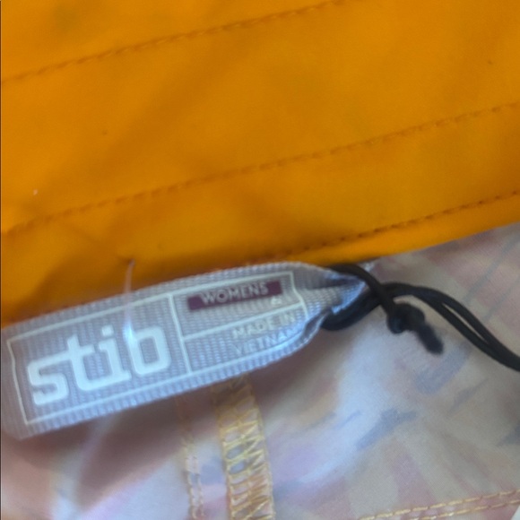 NWT Stio CFS Board Shorts in Desert Shimmer Painted Florals - Picture 7 of 7